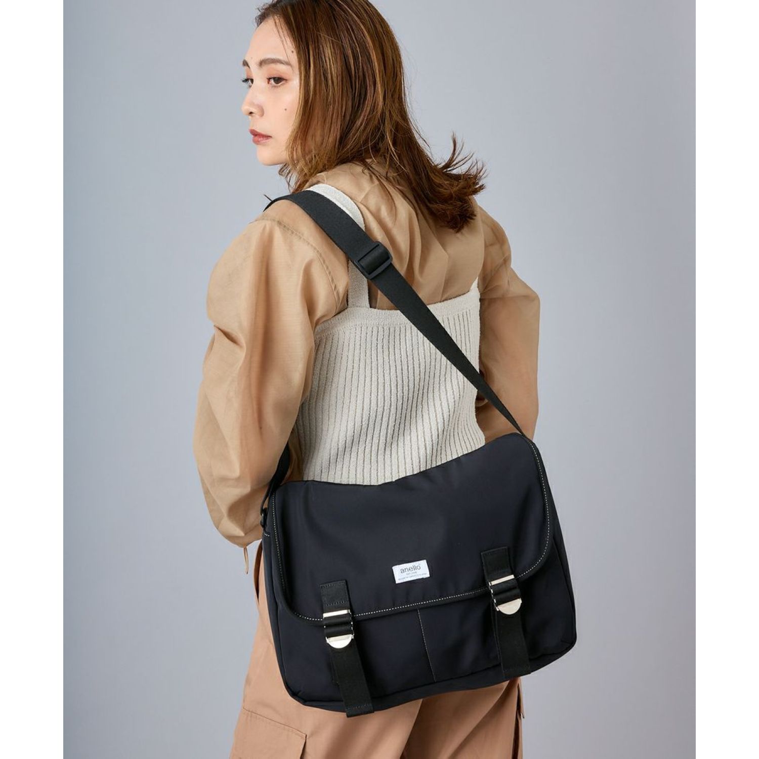 Anello canvas clearance sling bag