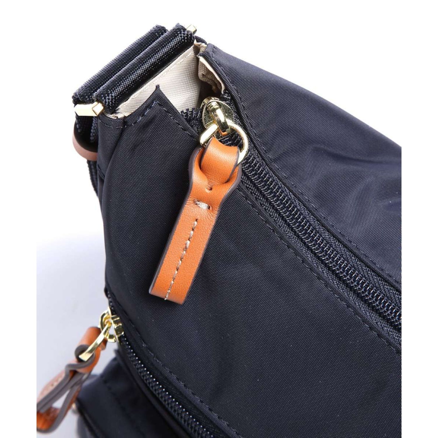 Brics discount shoulder bag